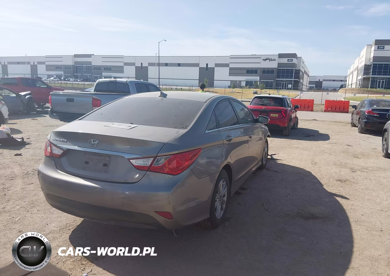 2014 Hyundai Sonata Gls VIN:5NPEB4AC5EH914738 - 4