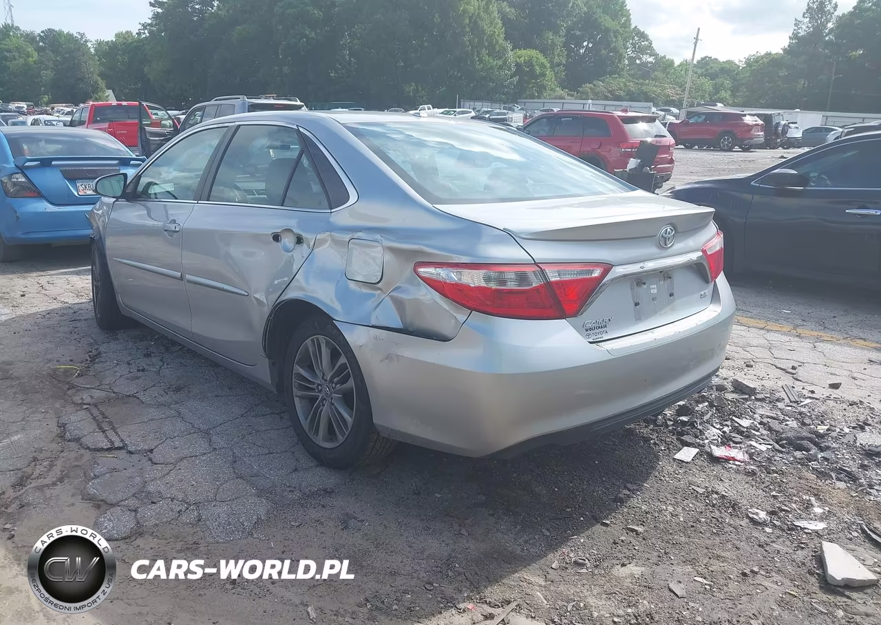 2015 Toyota Camry Se VIN:4T1BF1FK5FU044658 - 3