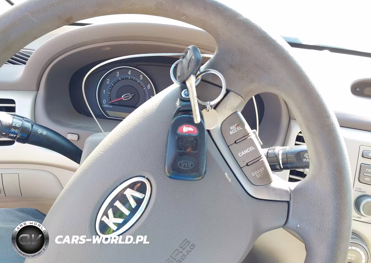 2007 Kia Optima Lx VIN:KNAGE123775152915 - 11