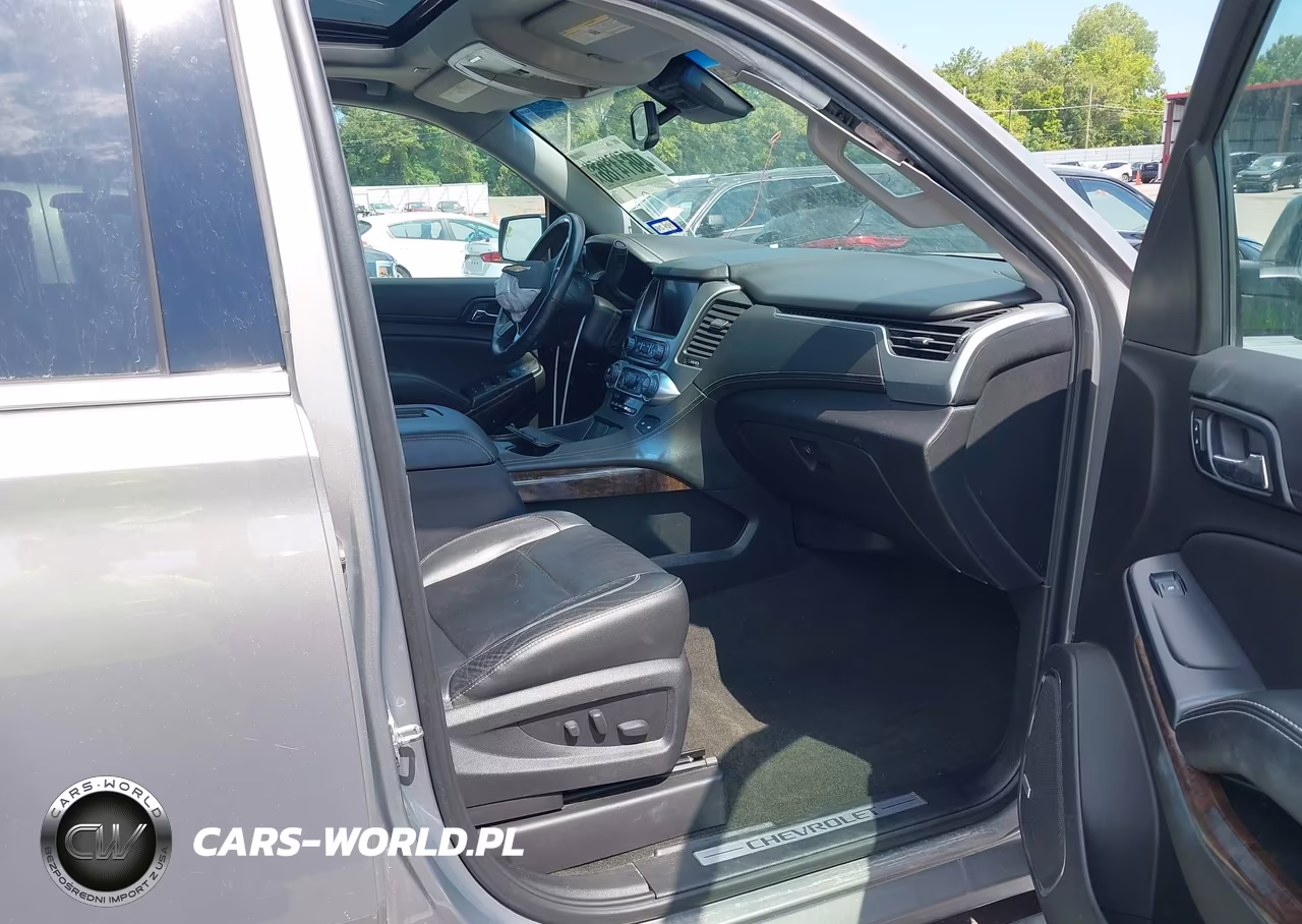 2017 Chevrolet Suburban C1500 Lt VIN:1GNSCHKCXHR310645 - 5