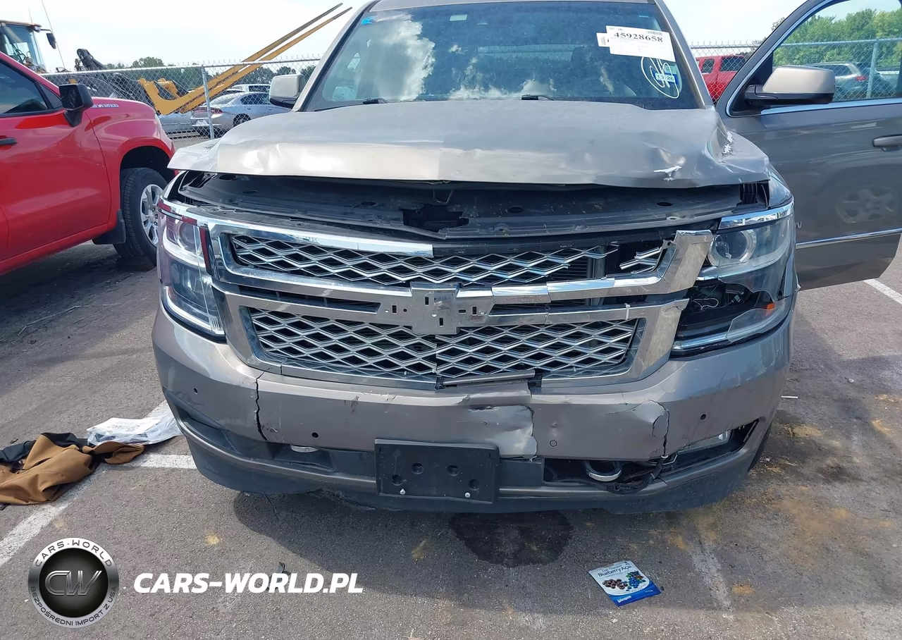 2017 Chevrolet Suburban C1500 Lt VIN:1GNSCHKCXHR310645 - 6