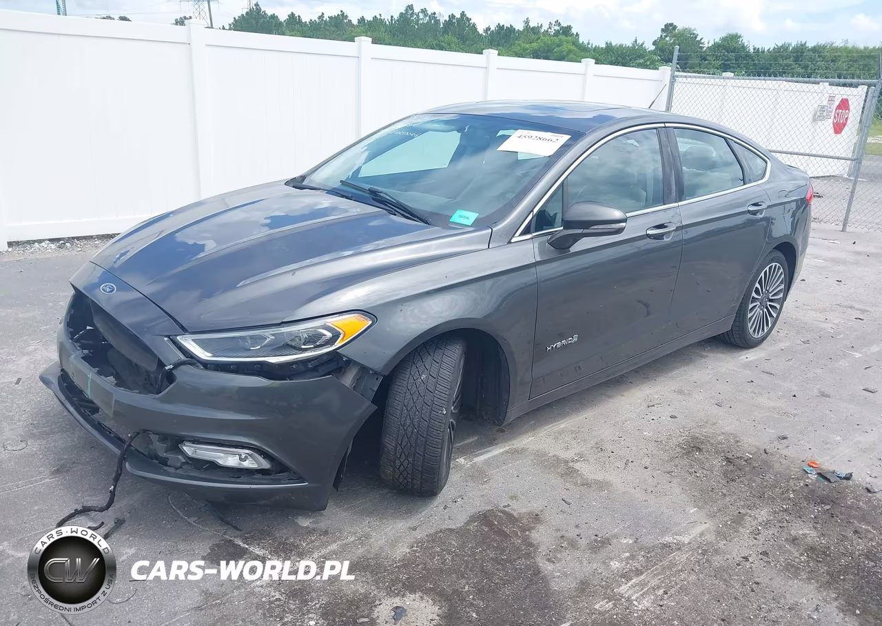 2018 Ford Fusion Hybrid Titanium VIN:3FA6P0RU8JR127811 - 2
