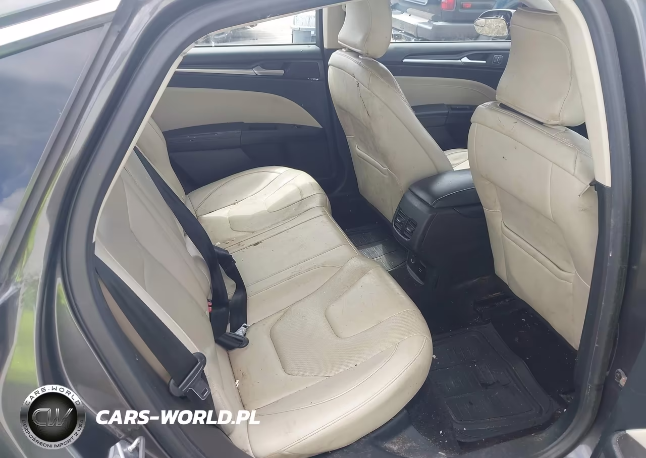 2018 Ford Fusion Hybrid Titanium VIN:3FA6P0RU8JR127811 - 8