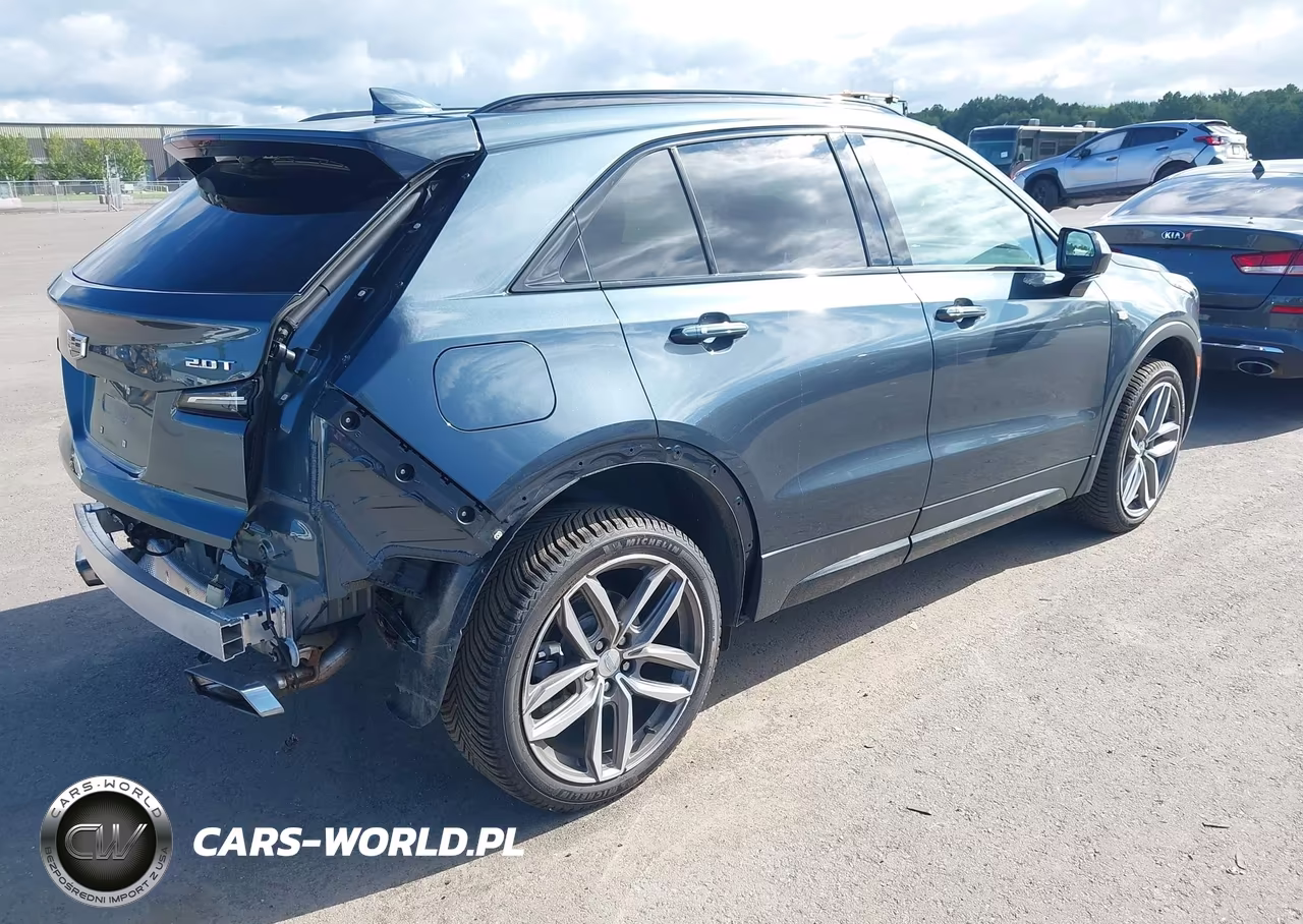 2019 Cadillac Xt4 Sport VIN:1GYFZER49KF172265 - 4