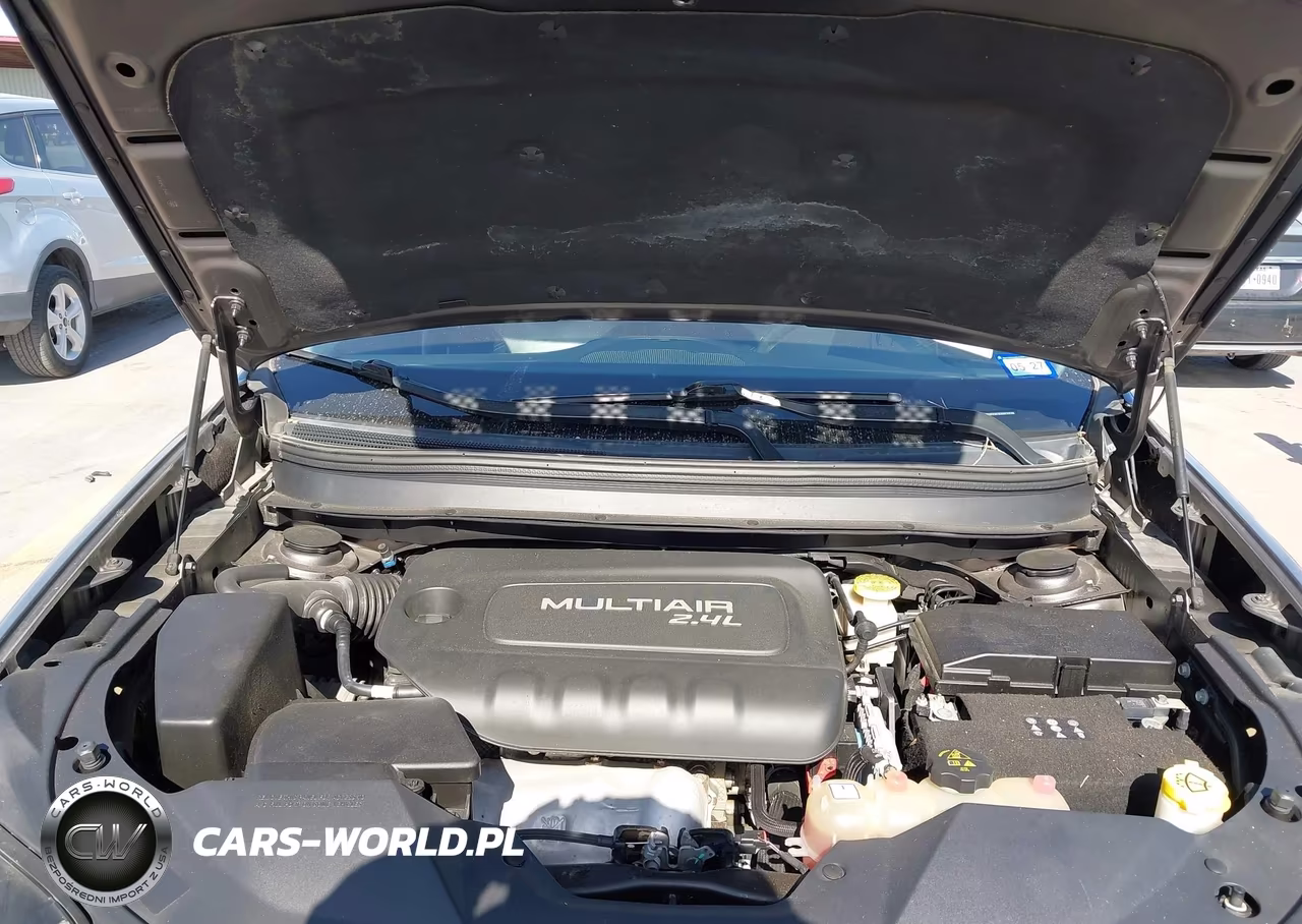 2019 Jeep Cherokee Latitude Plus Fwd VIN:1C4PJLLB0KD176150 - 10