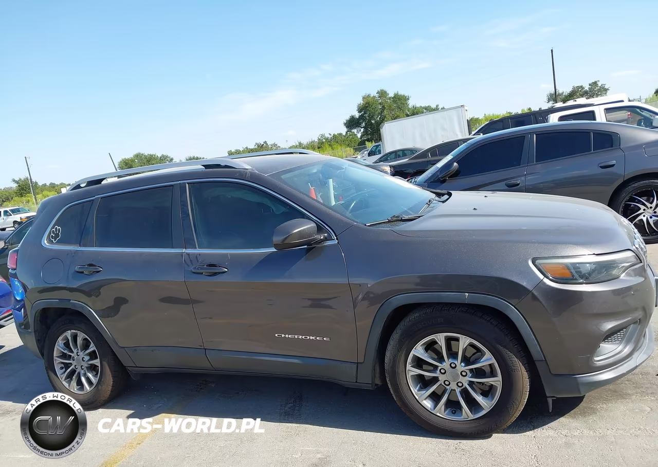 2019 Jeep Cherokee Latitude Plus Fwd VIN:1C4PJLLB0KD176150 - 12
