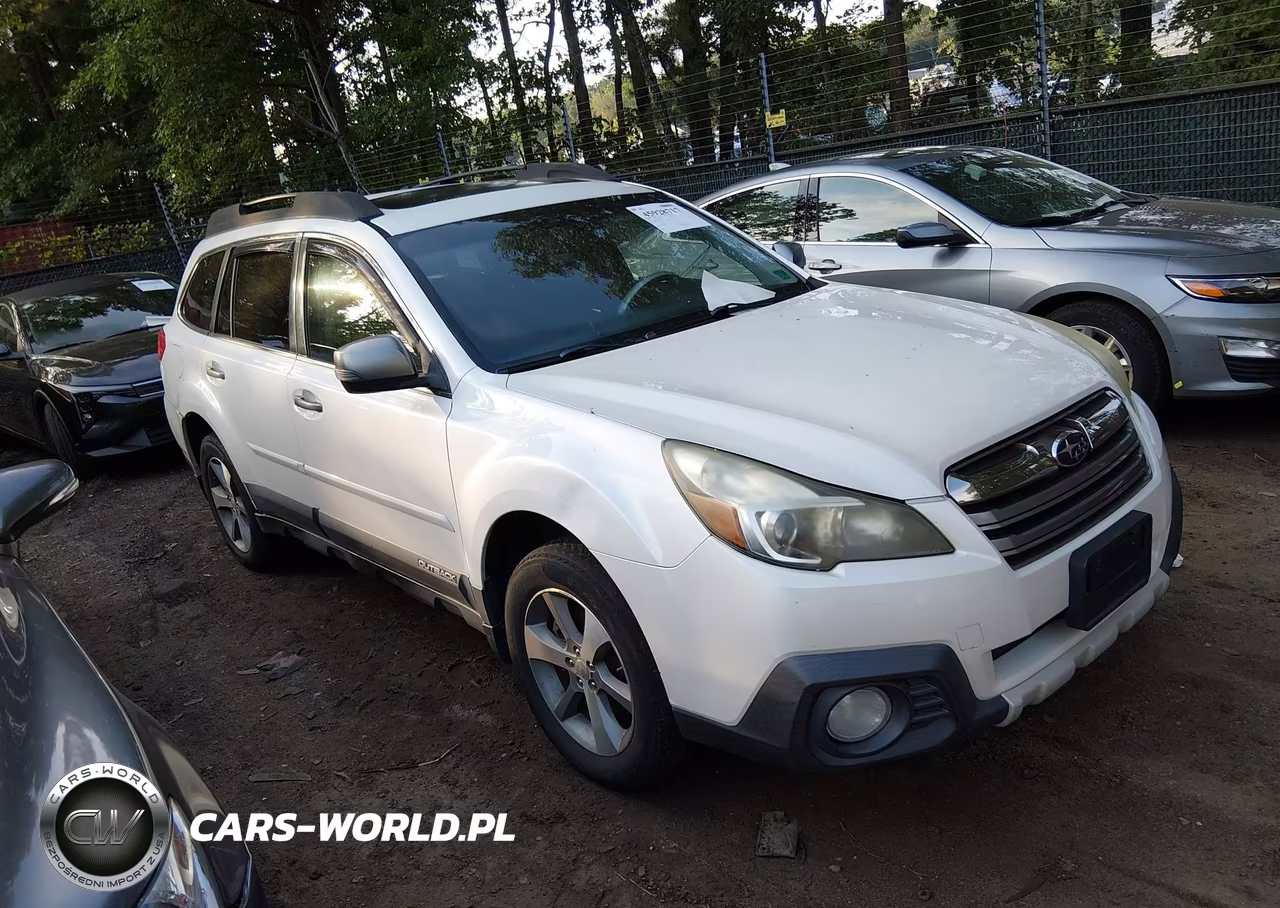 2013 Subaru Outback 3.6R Limited – zdjęcie 1 z 16