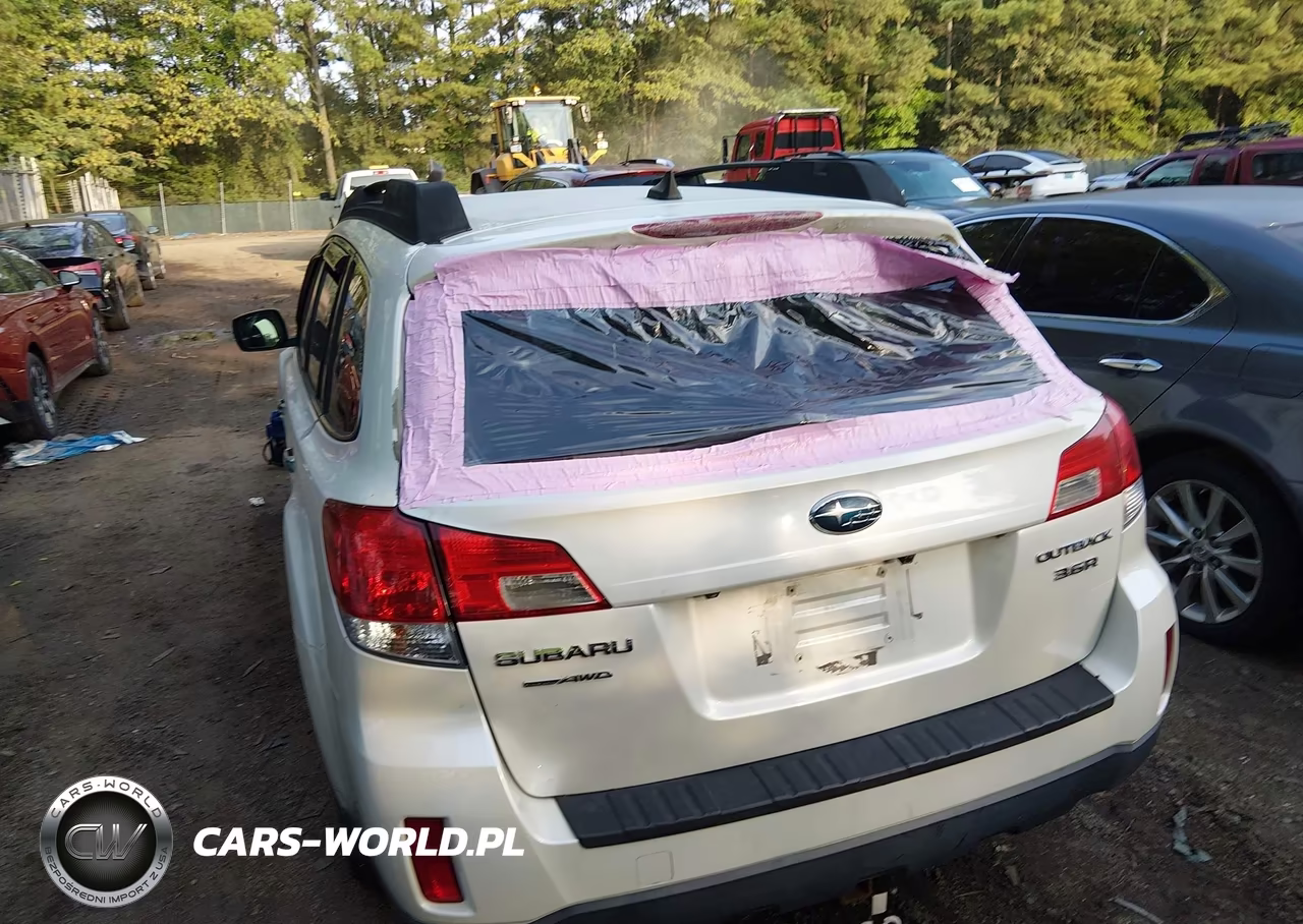 2013 Subaru Outback 3.6R Limited VIN:4S4BRDSC3D2311781 - 6