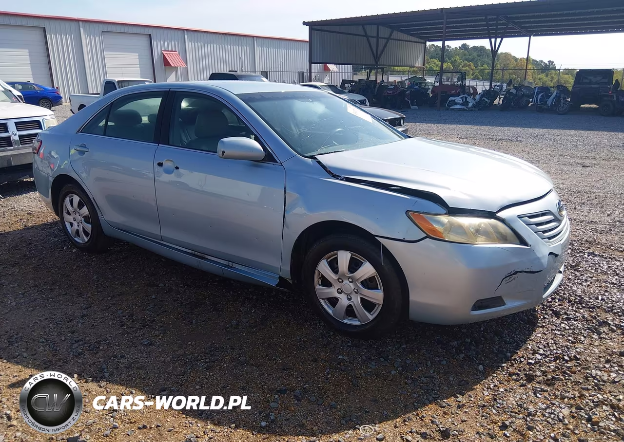 2009 Toyota Camry Le – zdjęcie 1 z 13