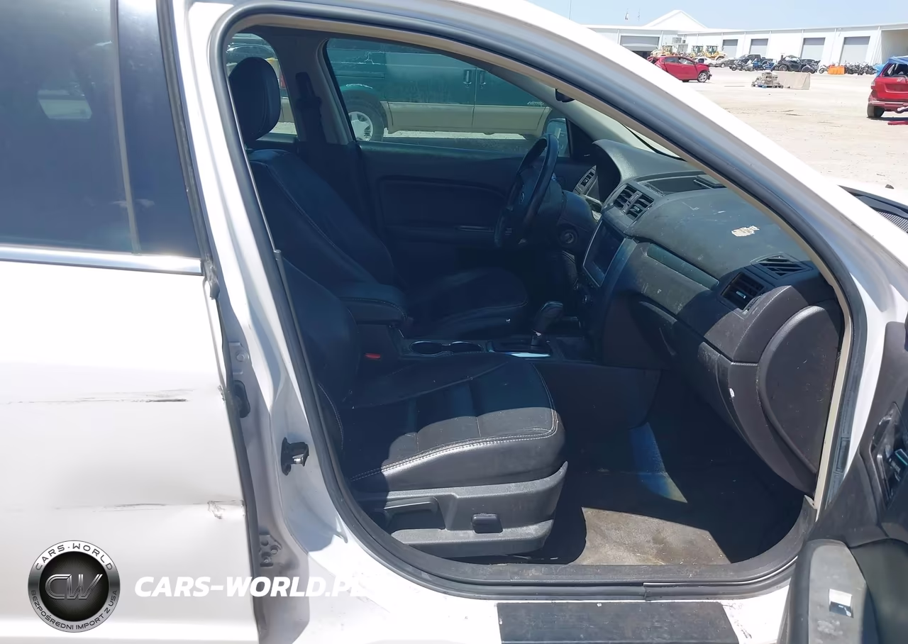 2010 Ford Fusion Hybrid VIN:3FADP0L38AR366461 - 5
