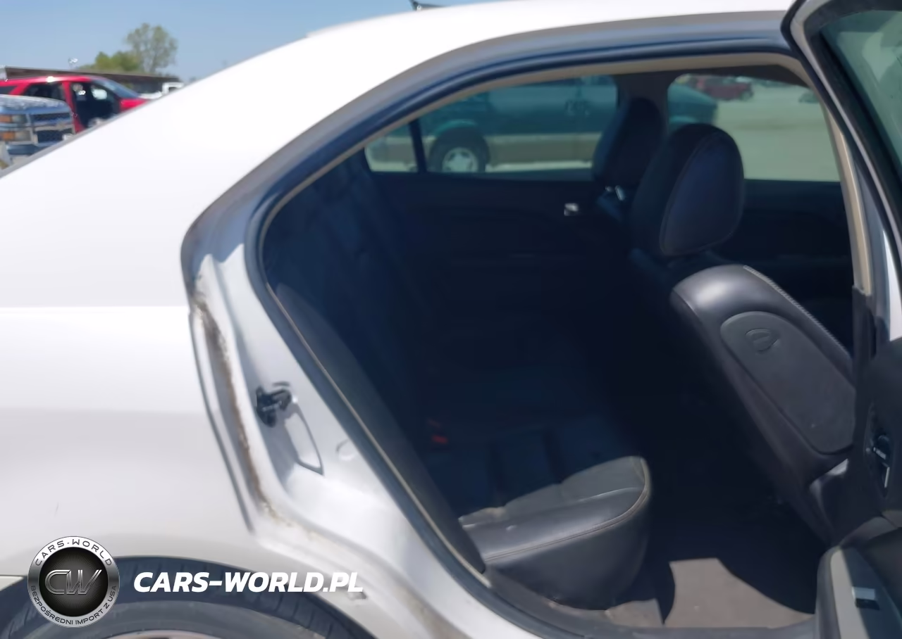 2010 Ford Fusion Hybrid VIN:3FADP0L38AR366461 - 8