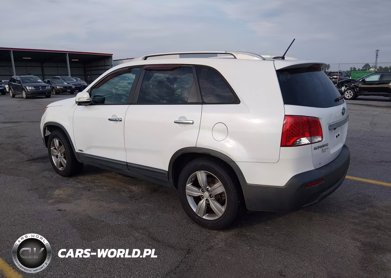 2013 Kia Sorento Ex V6 VIN:5XYKUDA28DG370794 - 3