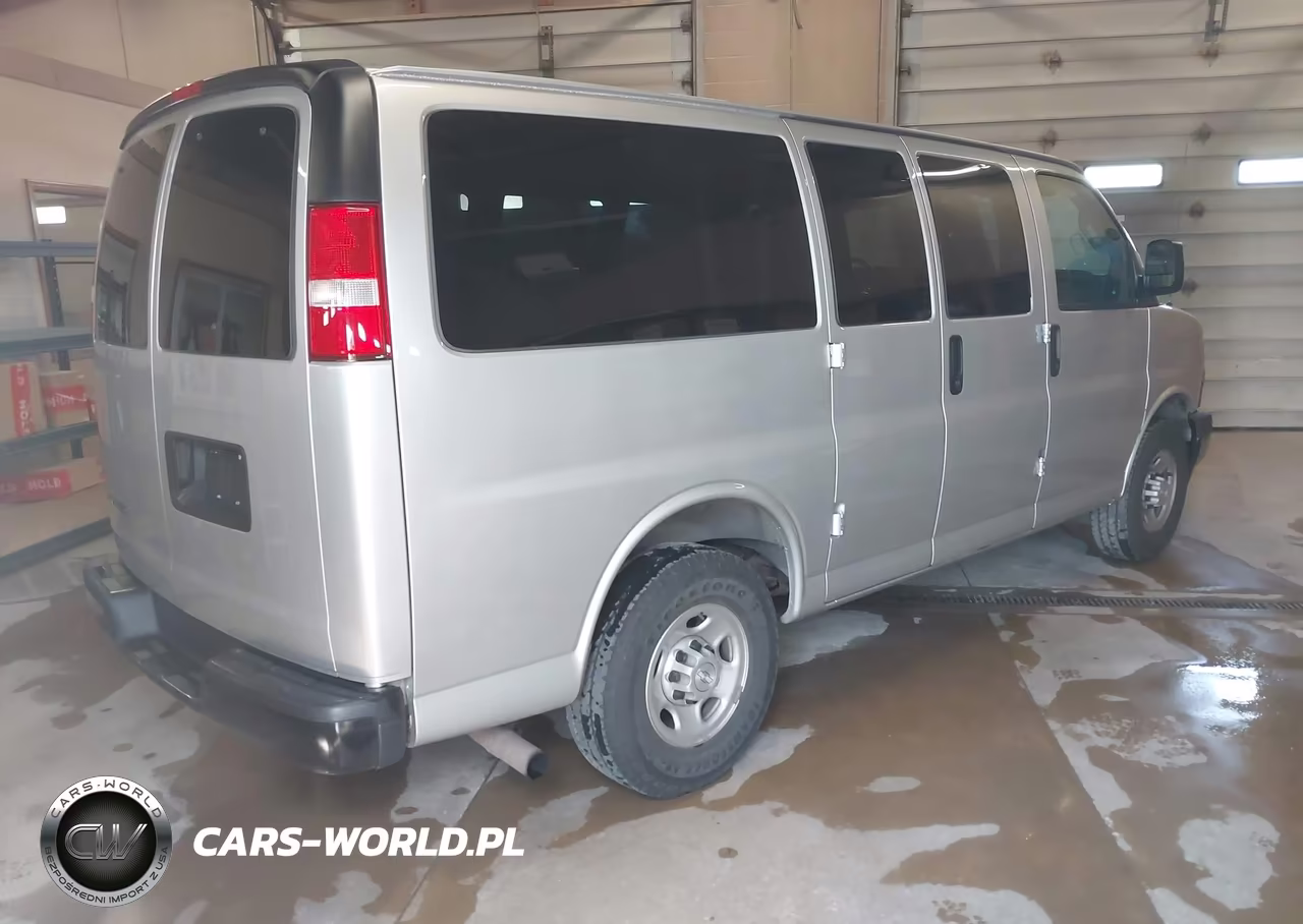 2018 Chevrolet Express 2500 Ls VIN:1GAWGEFG4J1289170 - 4