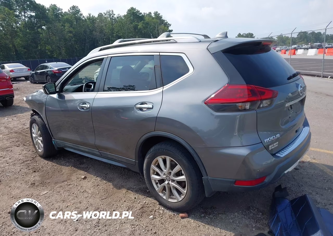 2019 Nissan Rogue S VIN:5N1AT2MT3KC844817 - 3