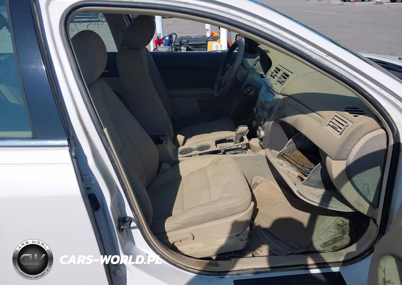 2011 Ford Fusion Se VIN:3FAHP0HAXBR138990 - 5