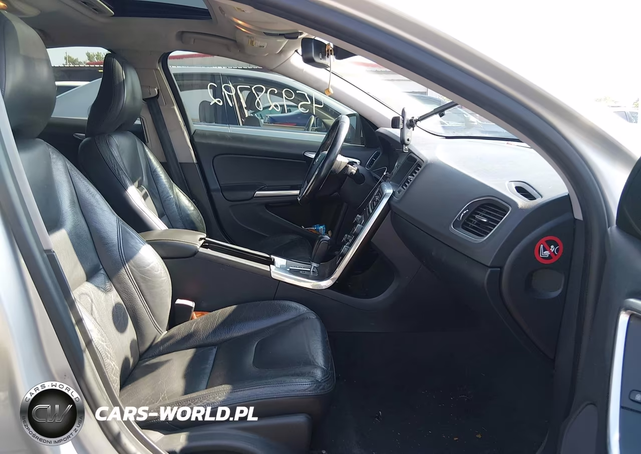 2012 Volvo S60 T5 VIN:YV1622FS6C2096857 - 5