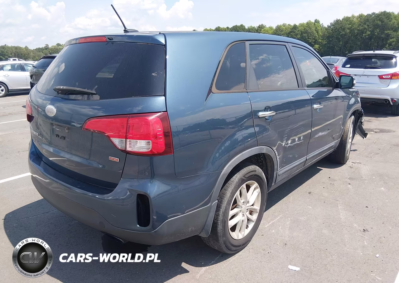 2014 Kia Sorento Lx VIN:5XYKT3A63EG429607 - 4