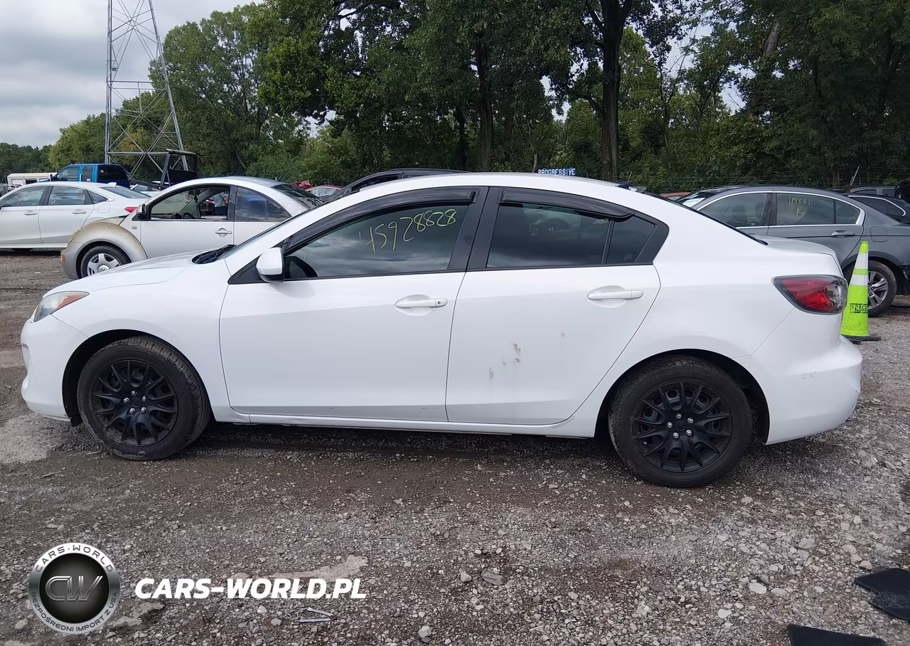2013 Mazda Mazda3 I Sport VIN:JM1BL1U70D1829907 - 14