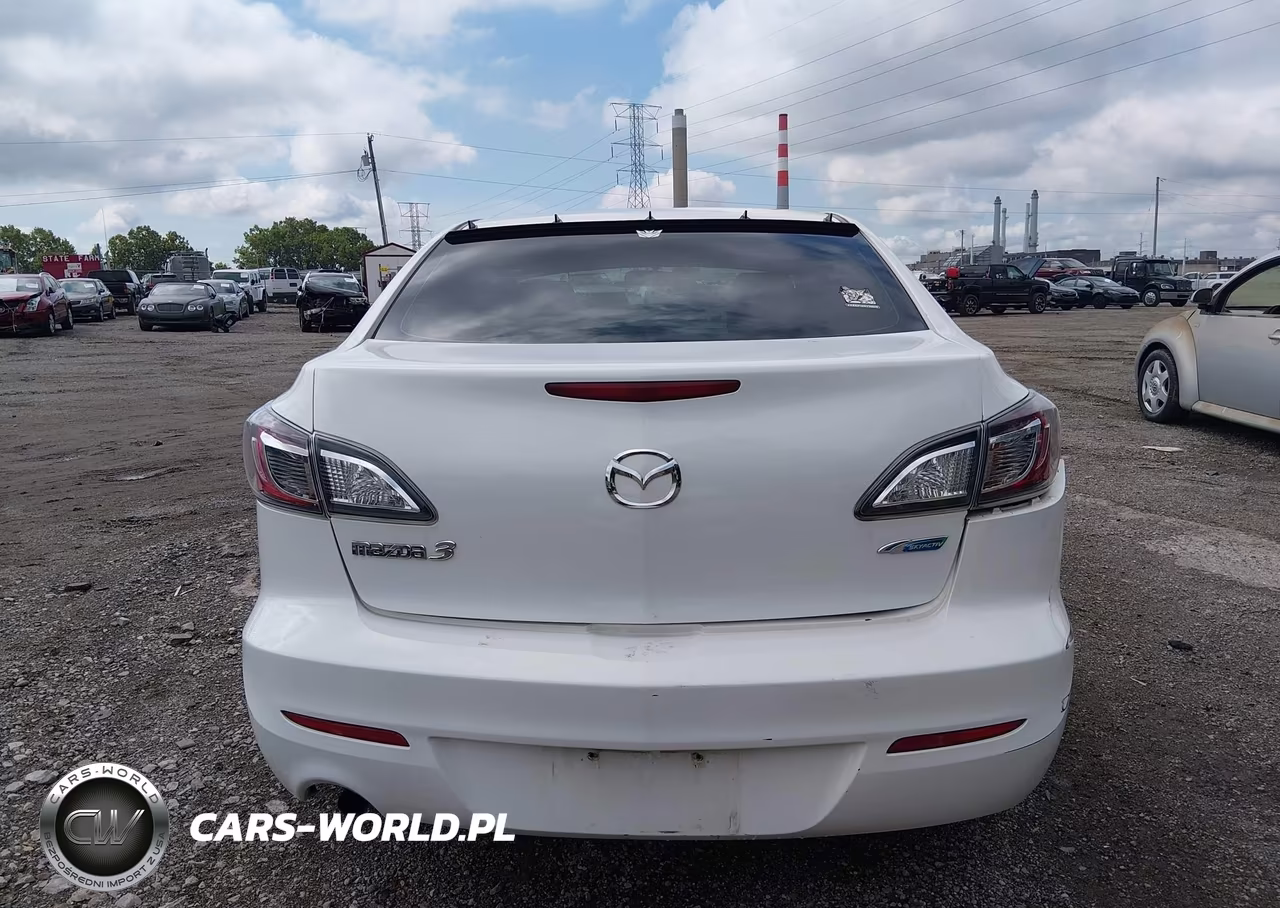 2013 Mazda Mazda3 I Sport VIN:JM1BL1U70D1829907 - 16