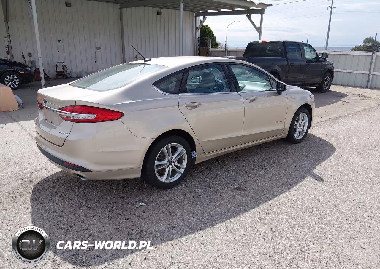 2018 Ford Fusion Hybrid S VIN:3FA6P0UU9JR254347 - 4