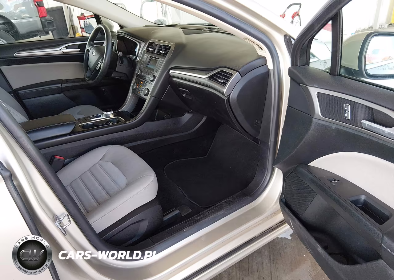 2018 Ford Fusion Hybrid S VIN:3FA6P0UU9JR254347 - 5