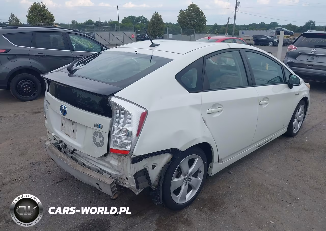 2010 Toyota Prius V VIN:JTDKN3DU9A0141272 - 4