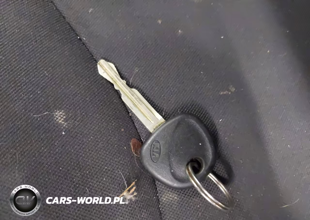2012 Kia Soul + VIN:KNDJT2A60C7374856 - 11