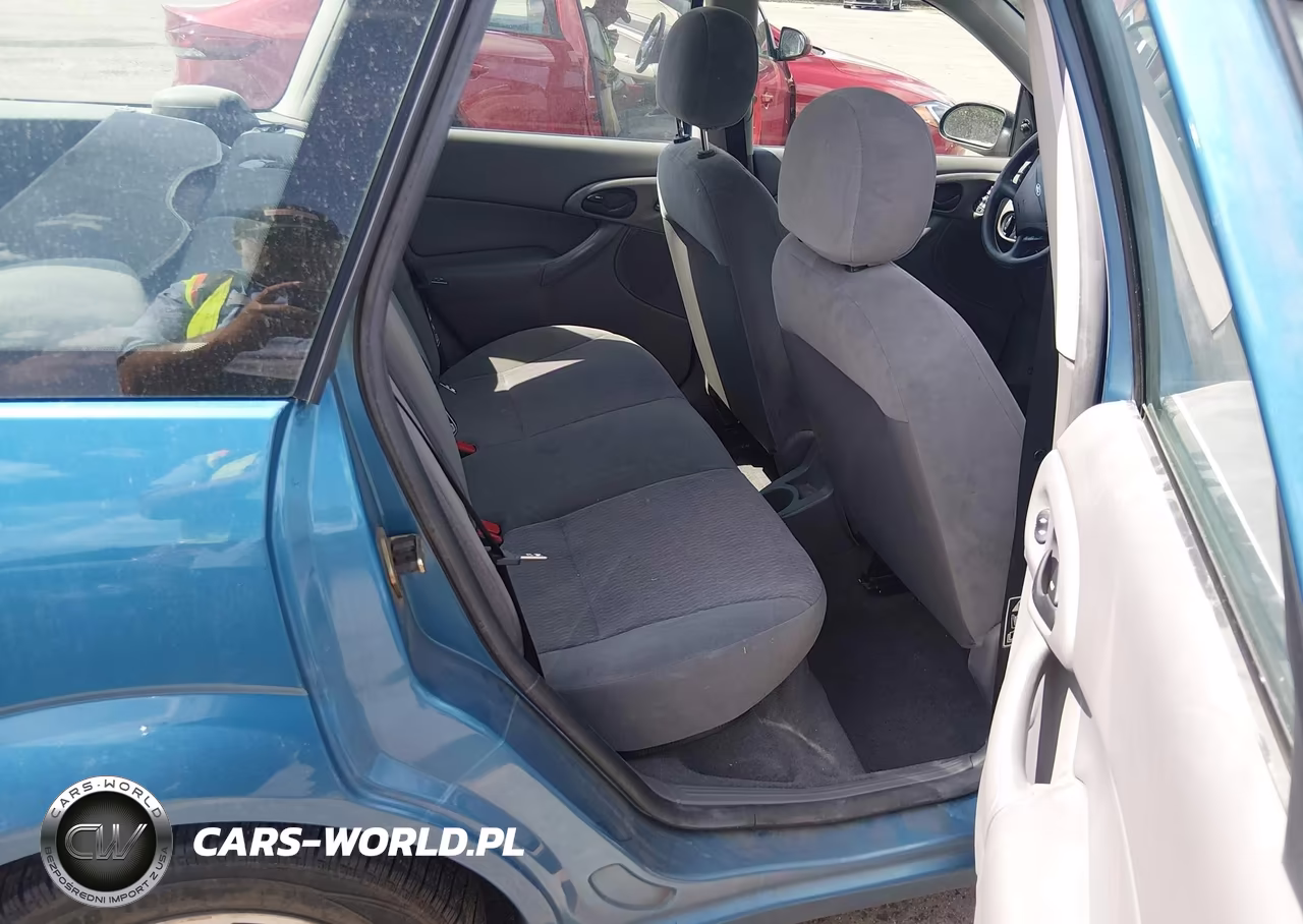 2000 Ford Focus Se-Se Comfort VIN:1FAFP36P8YW403377 - 8