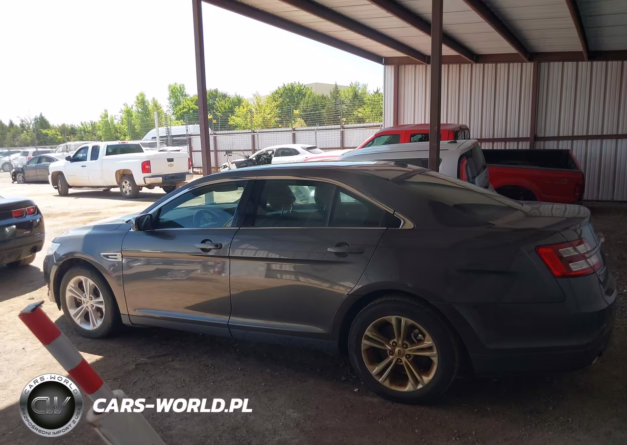 2018 Ford Taurus Sel VIN:1FAHP2E8XJG113932 - 14