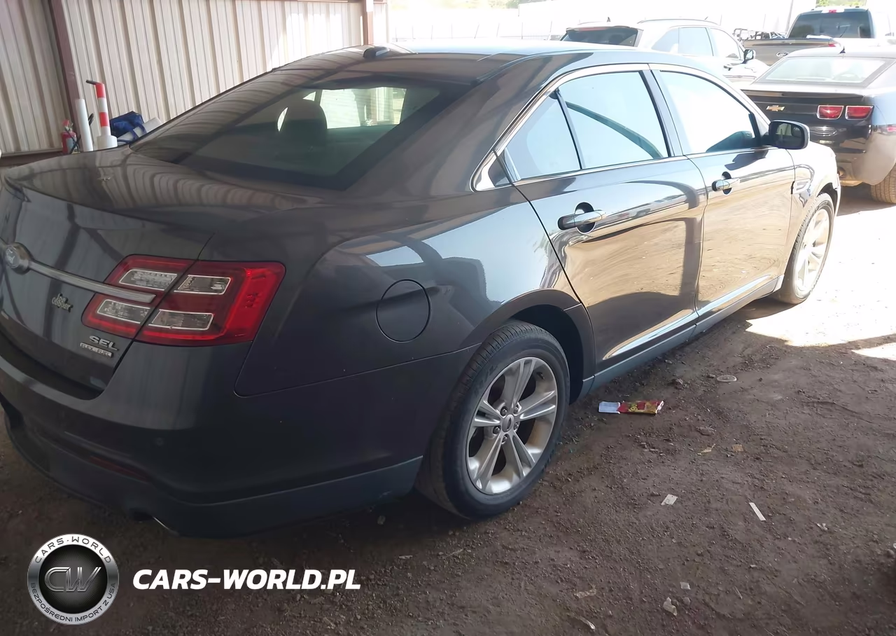 2018 Ford Taurus Sel VIN:1FAHP2E8XJG113932 - 4
