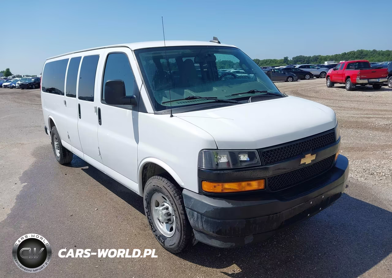 2021 Chevrolet Express Passenger Rwd 3500 Extended Wheelbase Ls VIN:1GAZGNFP9M1153117 - 1