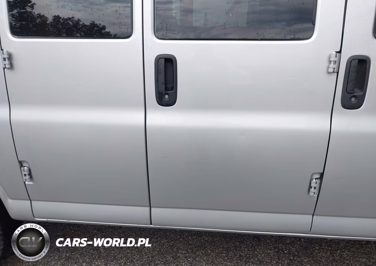 2024 Chevrolet Express Passenger Rwd 2500 Regular Wheelbase Ls VIN:1GAWGEFP7R1158116 - 13