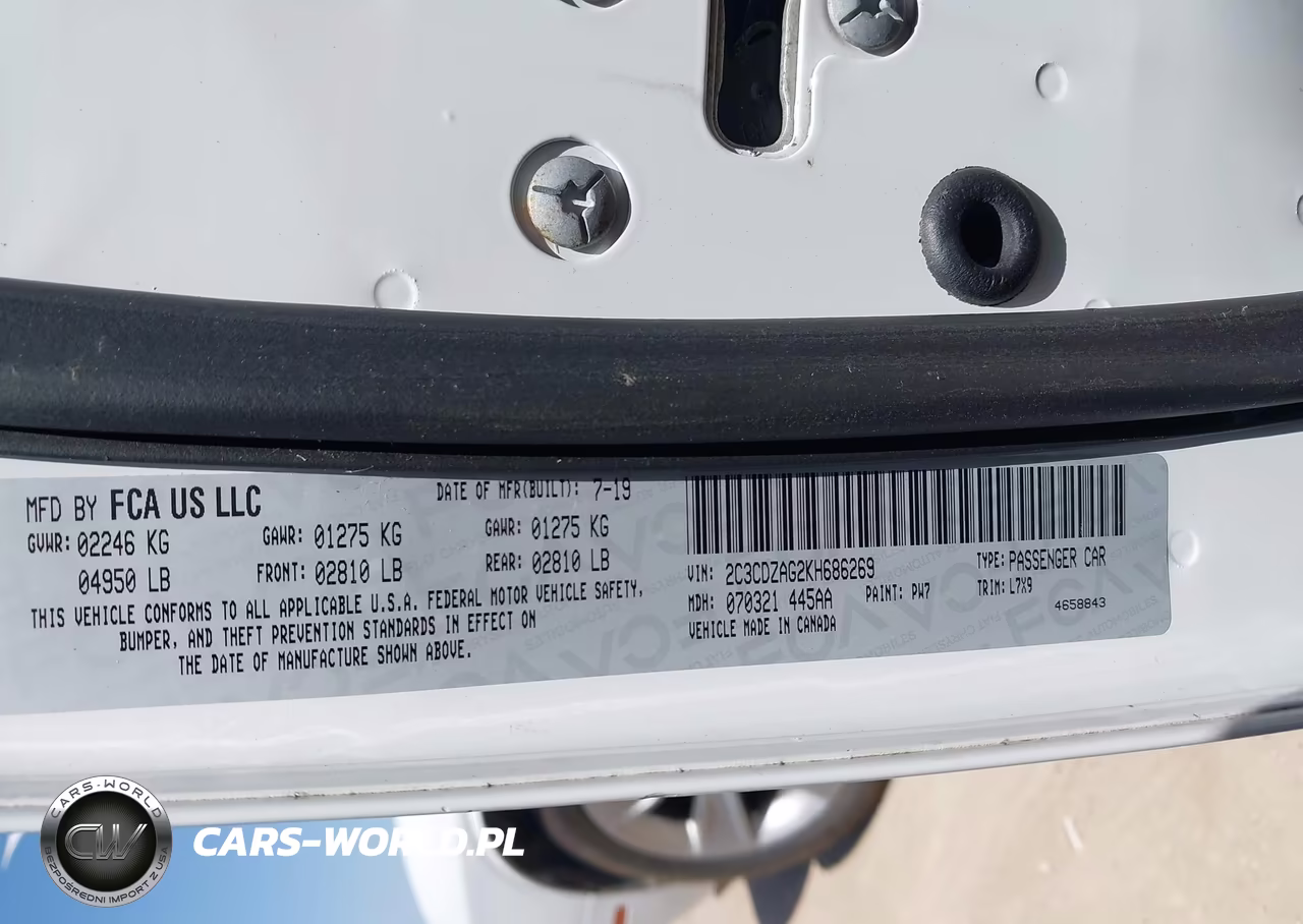 2019 Dodge Challenger Sxt VIN:2C3CDZAG2KH686269 - 9