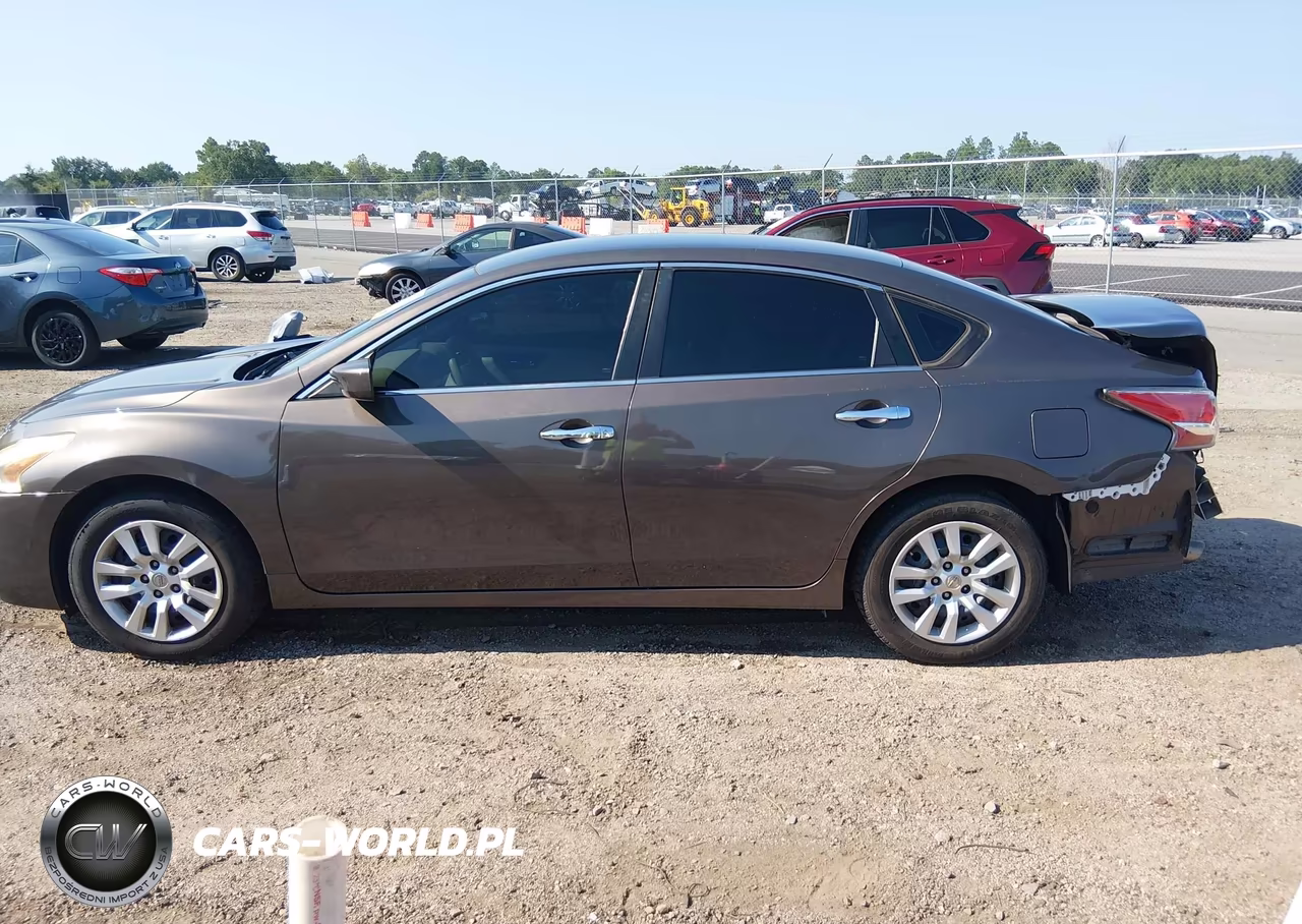 2014 Nissan Altima 2.5 S VIN:1N4AL3AP3EC121240 - 14