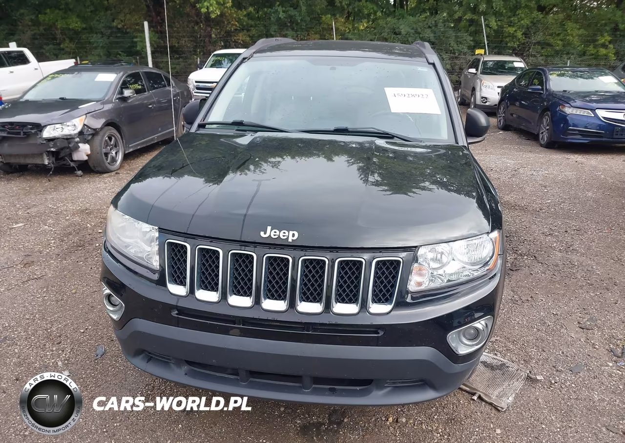2013 Jeep Compass Latitude VIN:1C4NJDEB1DD101454 - 6