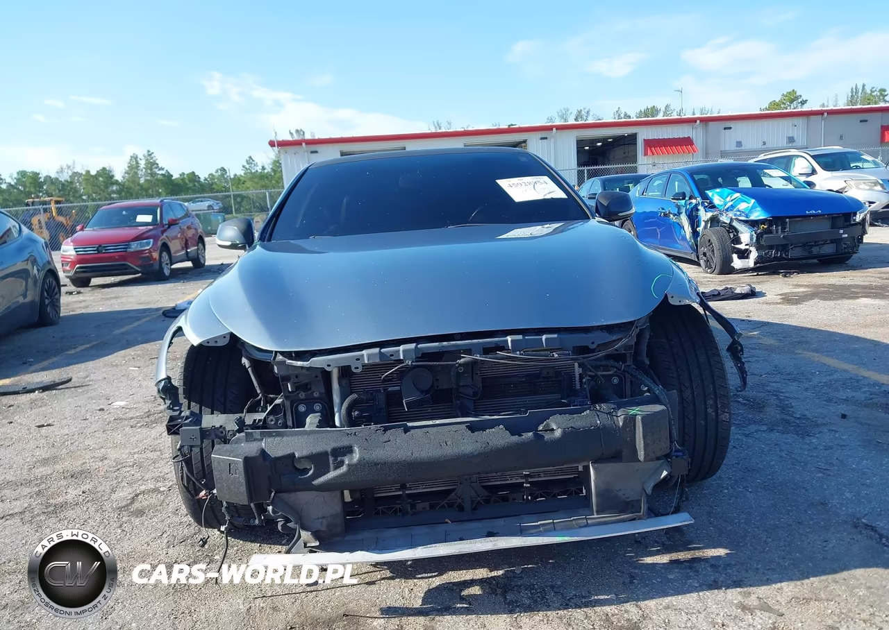 2017 Infiniti Q60 3.0T Premium VIN:JN1EV7EK7HM360500 - 13
