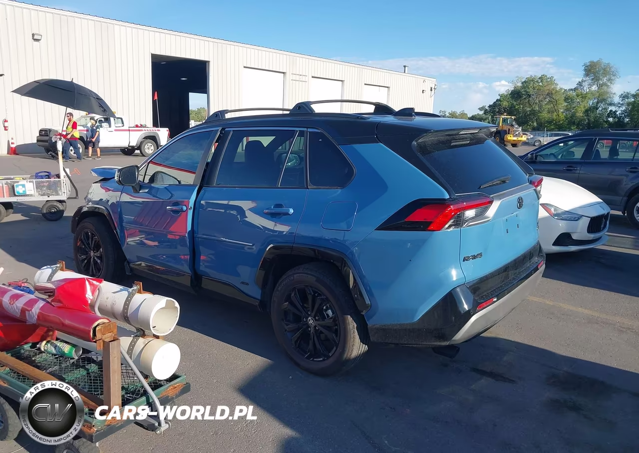 2025 Toyota Rav4 Xse VIN:4T3E6RFV1SU198629 - 3