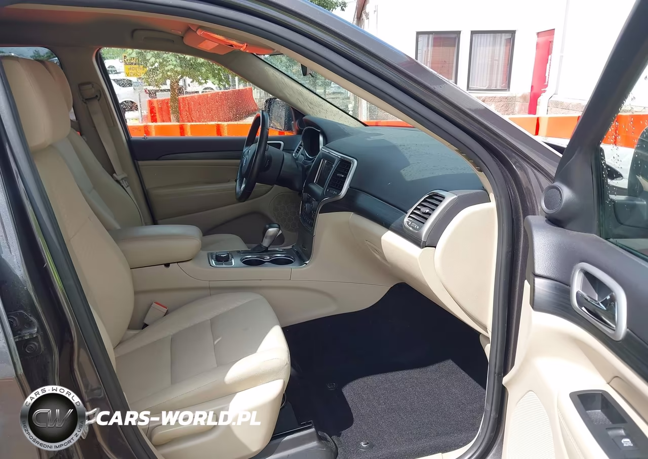 2020 Jeep Grand Cherokee Laredo E 4X4 VIN:1C4RJFAG4LC193985 - 5