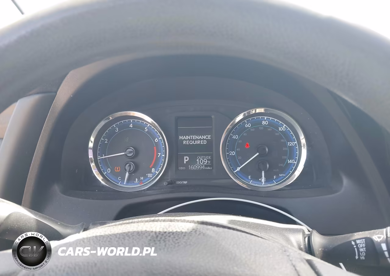 2018 Toyota Corolla Le VIN:2T1BURHEXJC987117 - 7