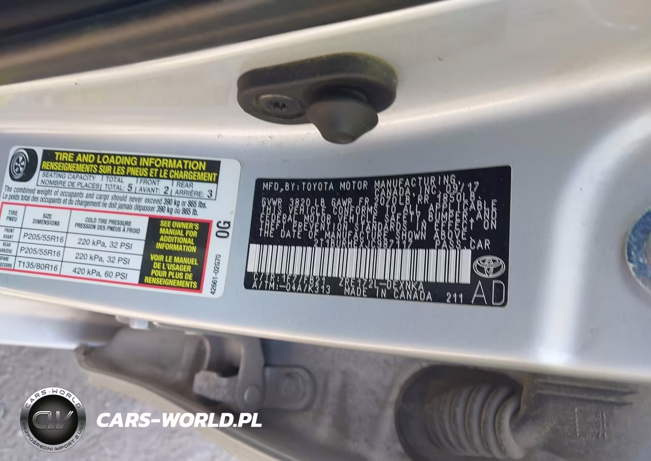 2018 Toyota Corolla Le VIN:2T1BURHEXJC987117 - 9