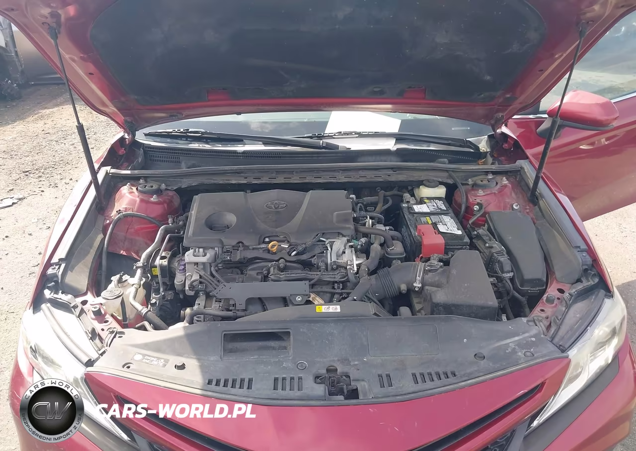 2018 Toyota Camry L VIN:4T1B11HK3JU620137 - 10