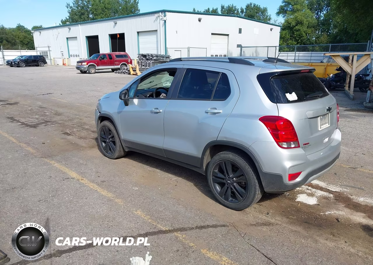 2020 Chevrolet Trax Awd Lt VIN:3GNCJPSB2LL313261 - 3