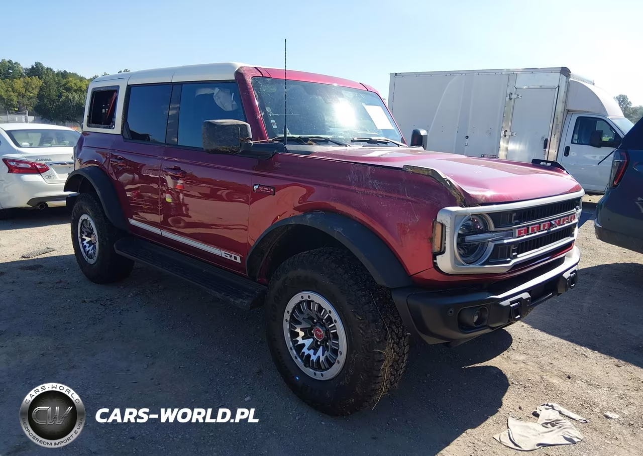 2026 Ford Bronco Outer Banks