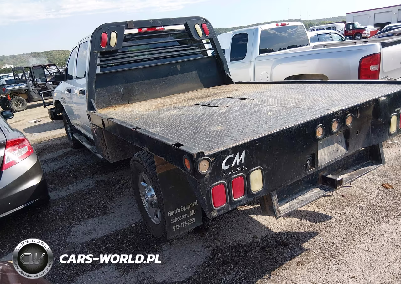 2017 Ram 2500 Tradesman 4X4 8' Box VIN:3C6UR5HL5HG707869 - 3