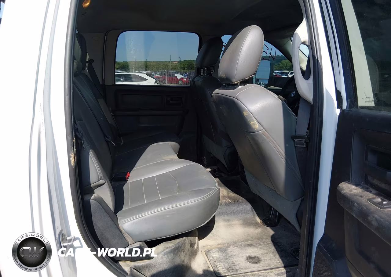 2017 Ram 2500 Tradesman 4X4 8' Box VIN:3C6UR5HL5HG707869 - 8