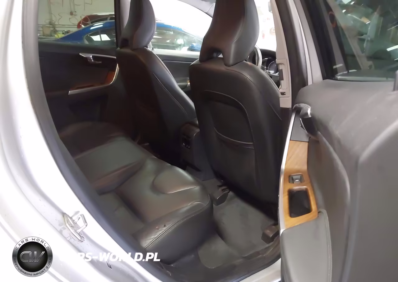 2017 Volvo Xc60 T6 Inscription VIN:YV449MRU6H2142211 - 8