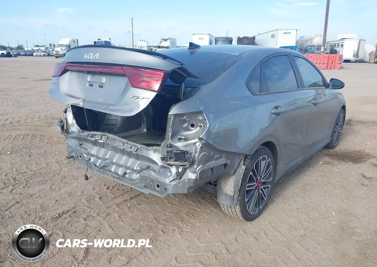 2023 Kia Forte Gt VIN:3KPF44AC3PE513646 - 4