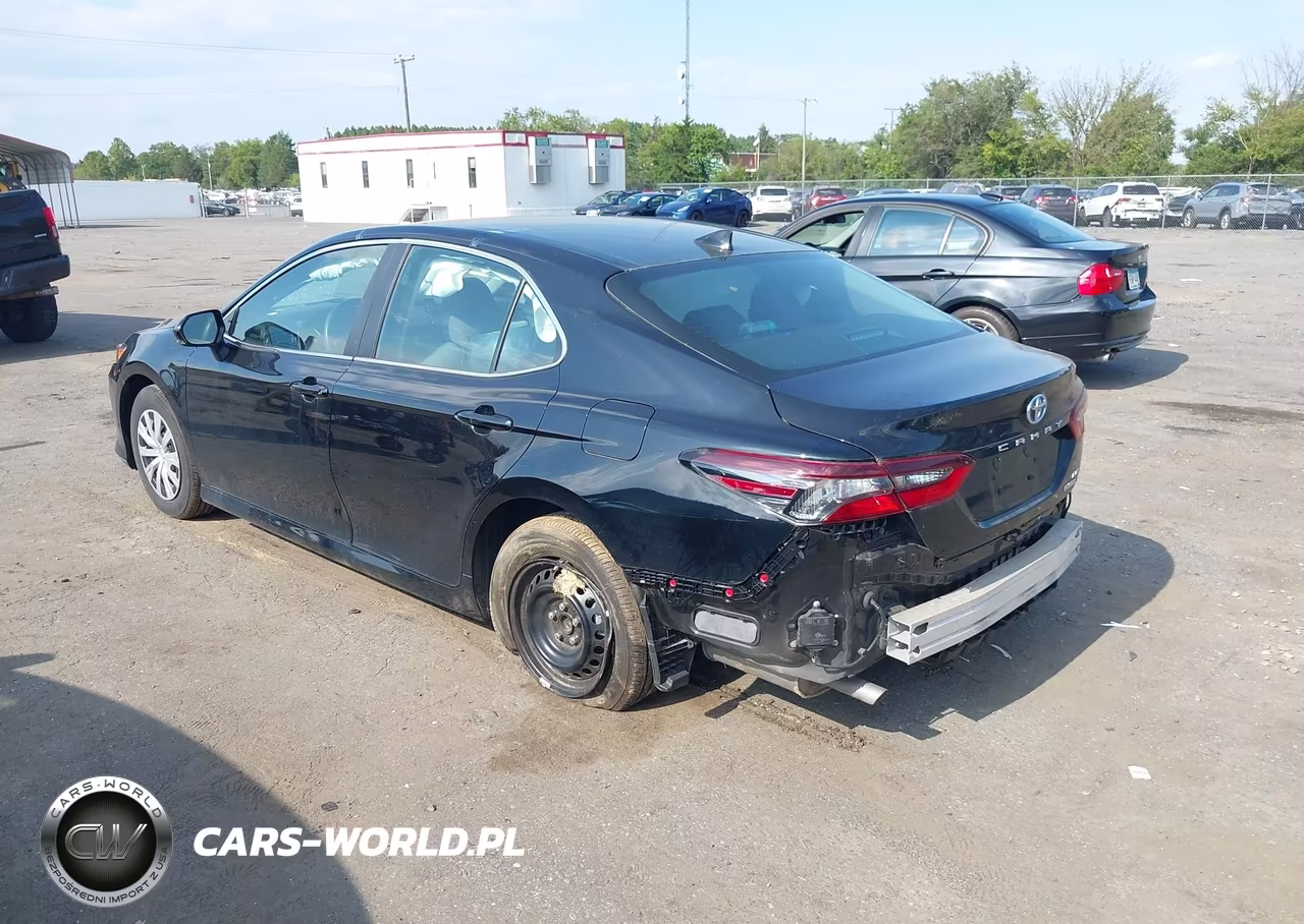 2024 Toyota Camry Hybrid Le VIN:4T1C31AK3RU626394 - 3