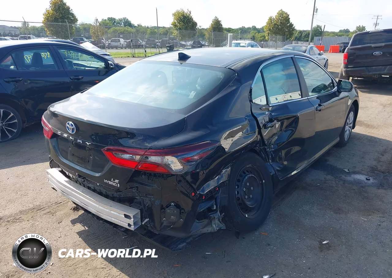 2024 Toyota Camry Hybrid Le VIN:4T1C31AK3RU626394 - 4