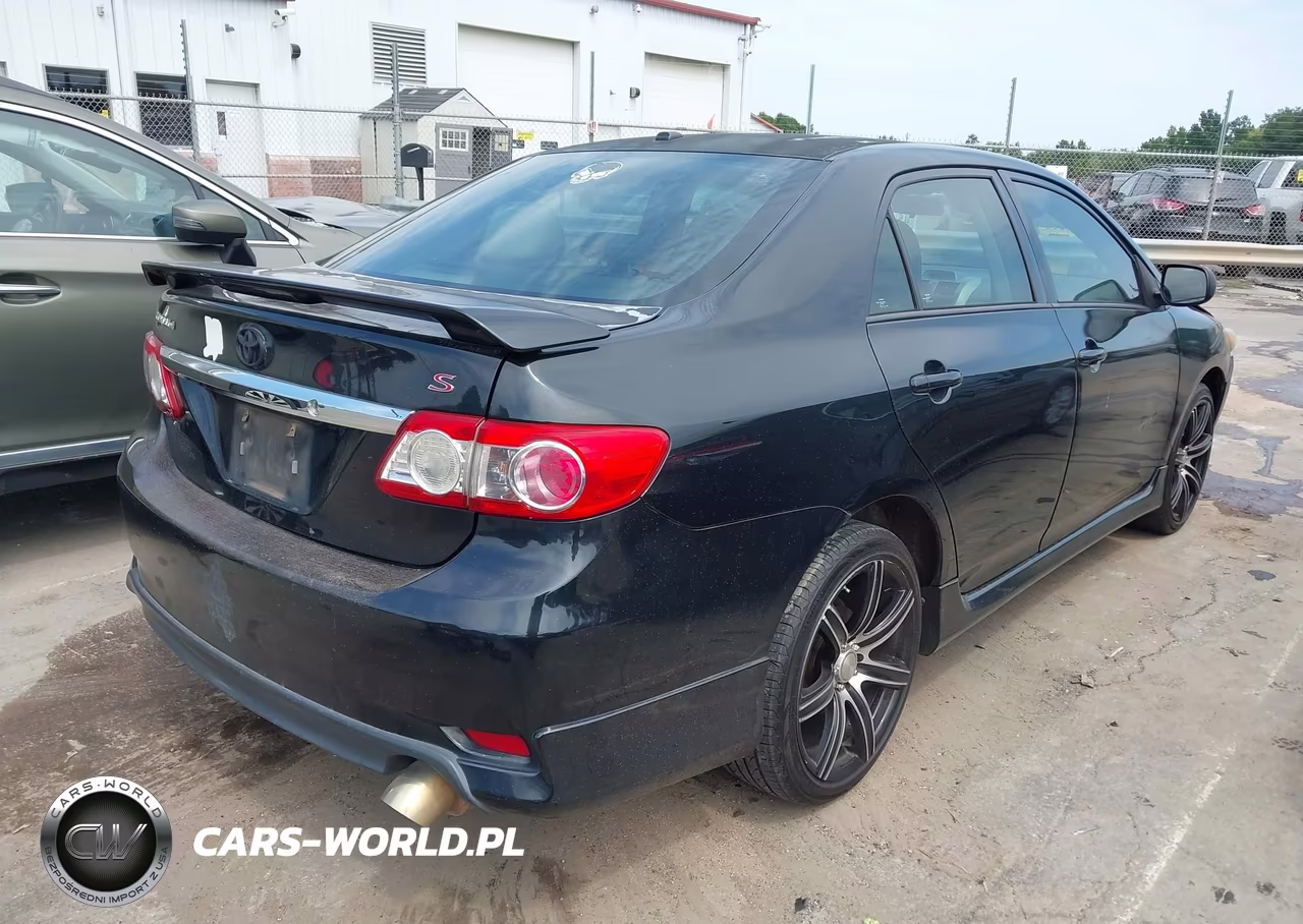 2013 Toyota Corolla S VIN:2T1BU4EE0DC005879 - 4